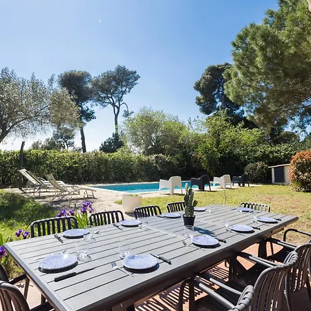 Bastide Des Vignes, Piscine Privee بيت للعطل