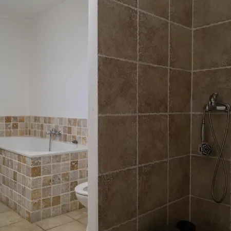Bastide Des Vignes, Piscine Privee بيت للعطل تْريبْ